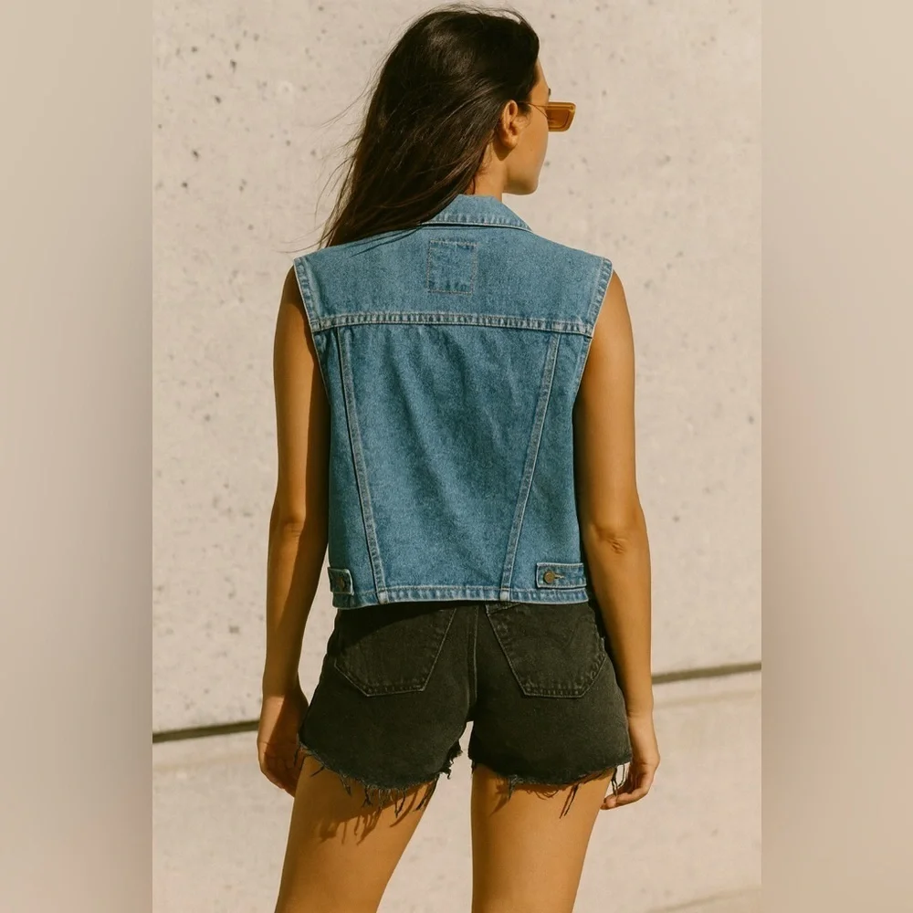 Vintage StudioWear Blue Denim Button Front Vest Cropped EUC L #1284